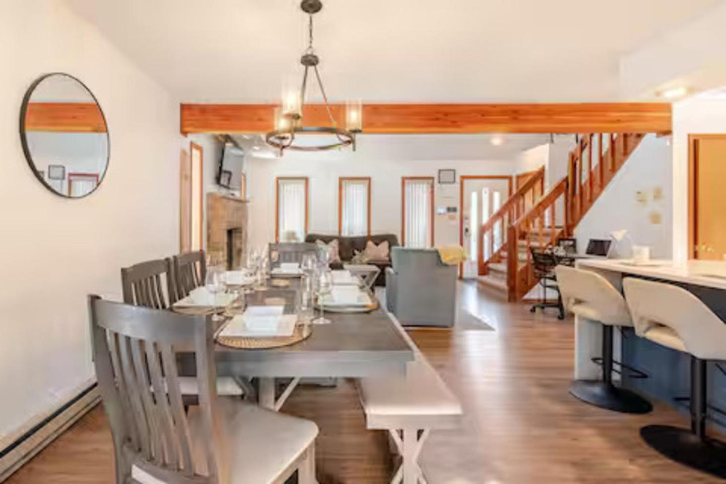 Cozy Cabin At Poconos With Hot Tub And Fire Pit อีสต์สเตราด์สเบิร์ก ภายนอก รูปภาพ